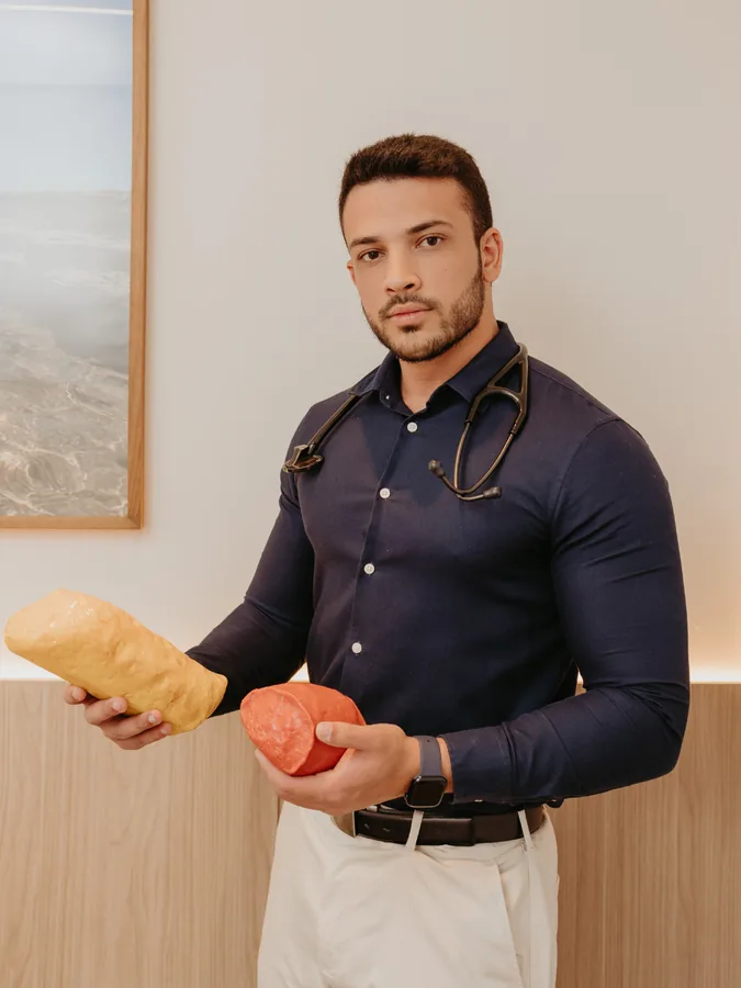 Dr. Lucas Pinheiro